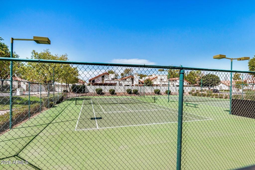 Image 34 of property listing at 1906 E CALLE DE ARCOS Drive, Tempe, AZ 85284