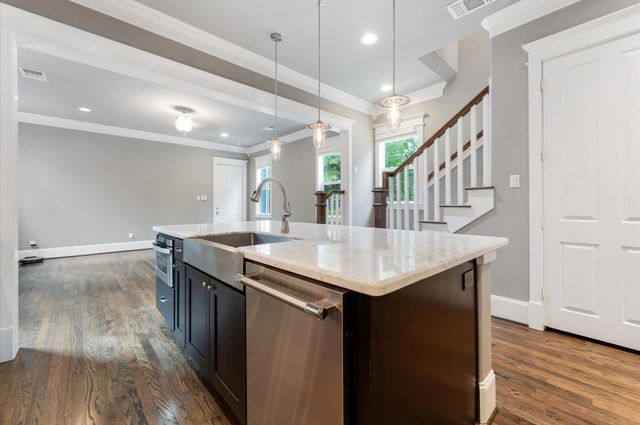 6 Red Harper Drive, Spring, TX 77389