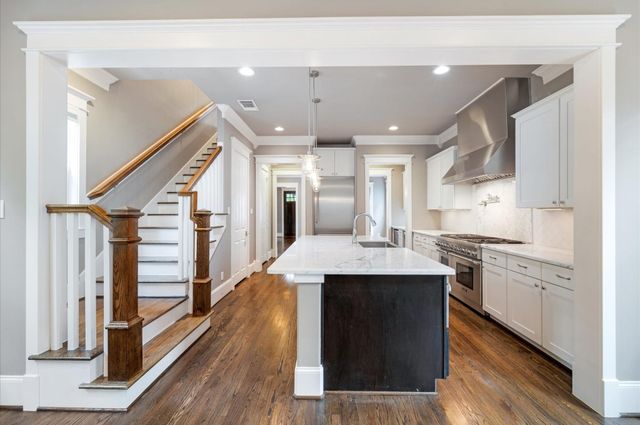 6 Red Harper Drive, Spring, TX 77389