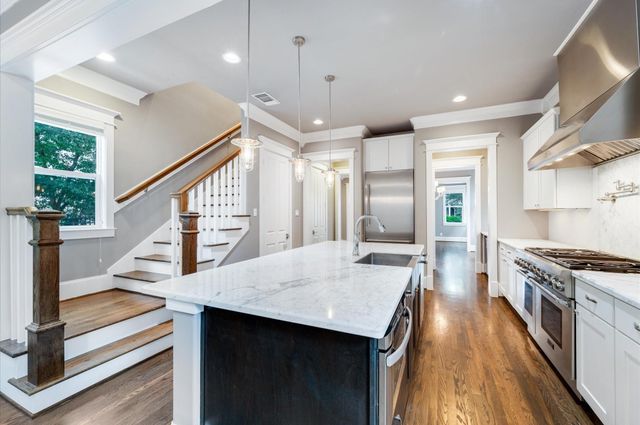 6 Red Harper Drive, Spring, TX 77389