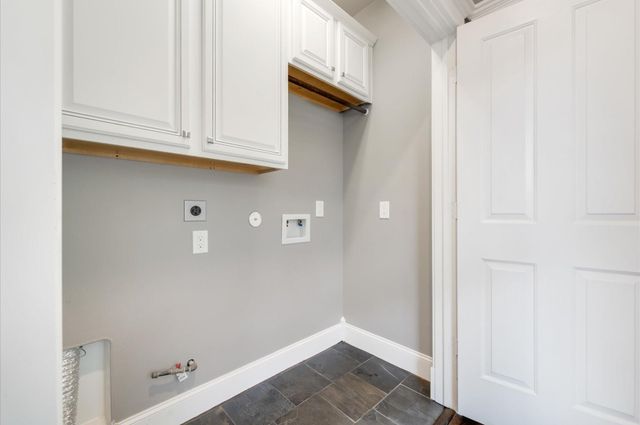 6 Red Harper Drive, Spring, TX 77389