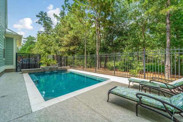 6 Red Harper Drive, Spring, TX 77389