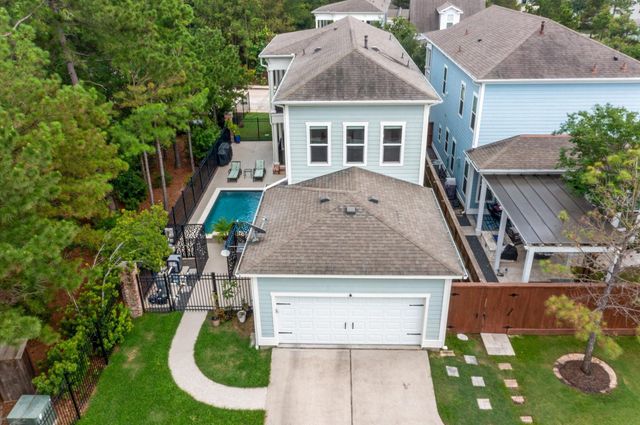 6 Red Harper Drive, Spring, TX 77389