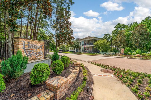 6 Red Harper Drive, Spring, TX 77389