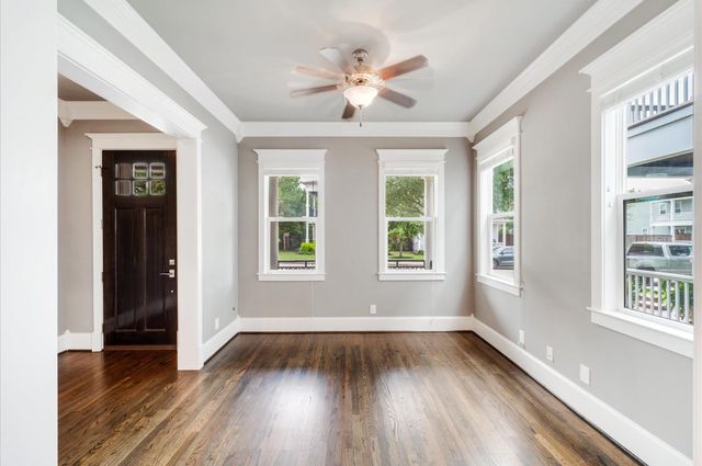 6 Red Harper Drive, Spring, TX 77389