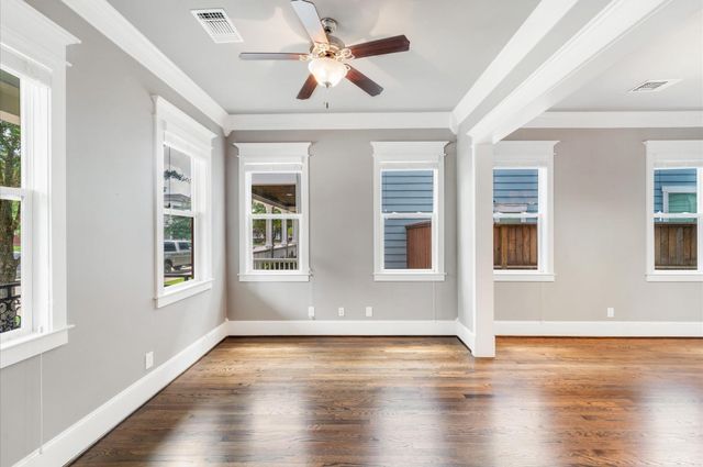 6 Red Harper Drive, Spring, TX 77389