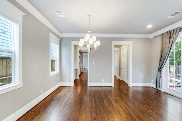 6 Red Harper Drive, Spring, TX 77389