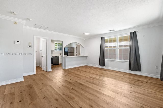 6894 3rd St, Jupiter, FL 33458