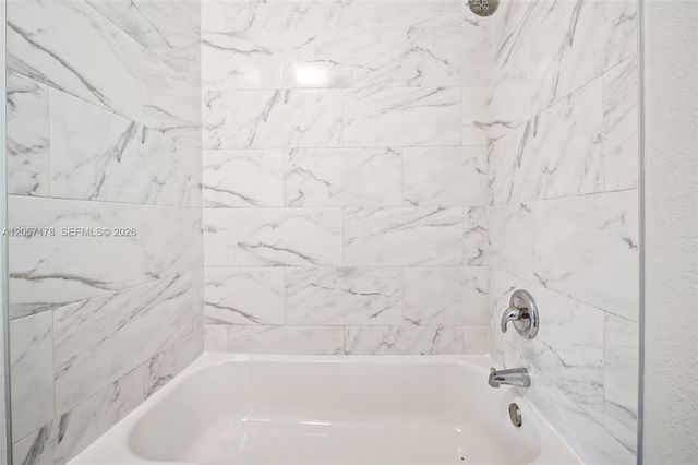 6894 3rd St, Jupiter, FL 33458