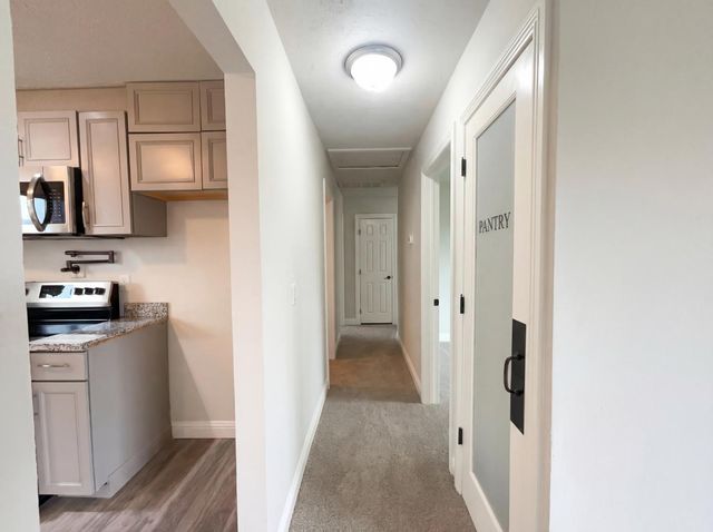 6909 Duckling Way, Sacramento, CA 95842