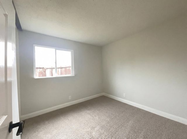 6909 Duckling Way, Sacramento, CA 95842