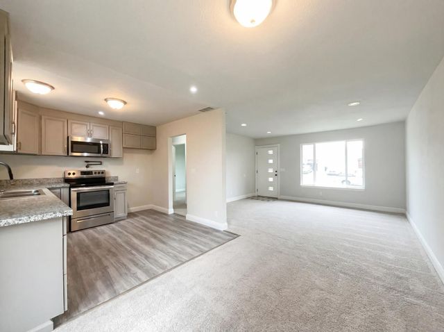 6909 Duckling Way, Sacramento, CA 95842