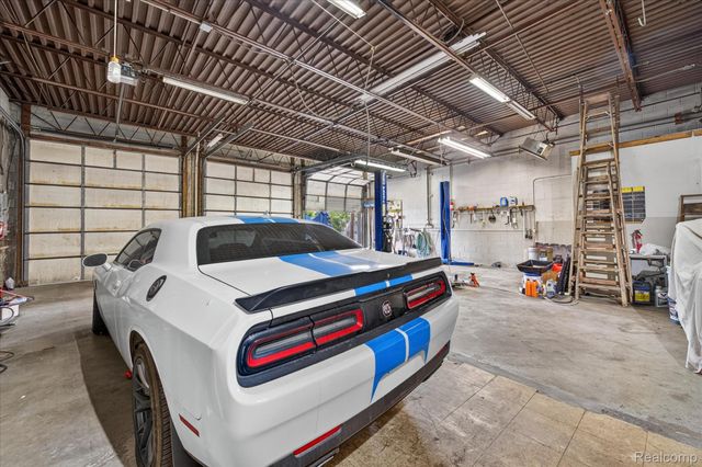 16550 Wilson Avenue, Eastpointe, MI 48021