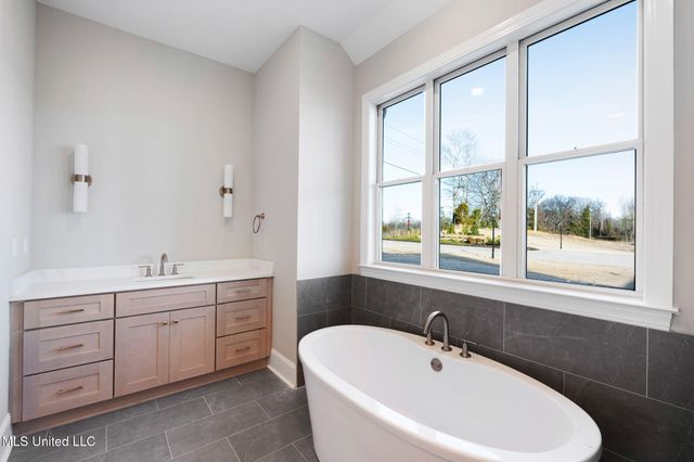 2035 Livingston Way, Hernando, MS 38632