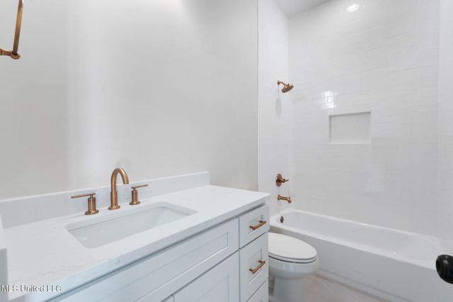 2035 Livingston Way, Hernando, MS 38632