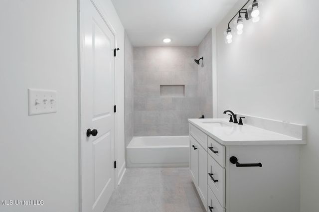 2035 Livingston Way, Hernando, MS 38632