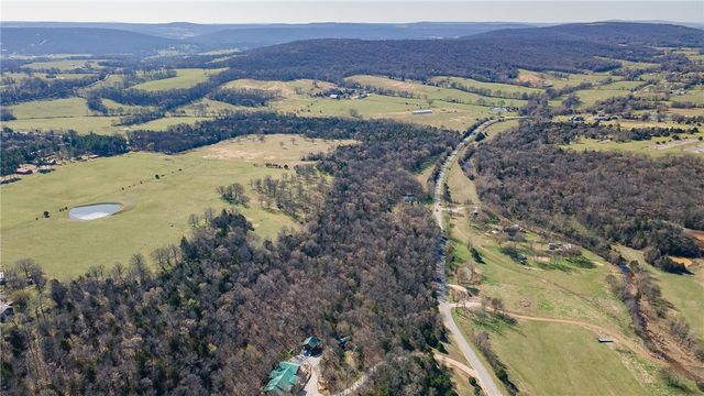 13184 Cove Creek North Road, Prairie Grove, AR 72753