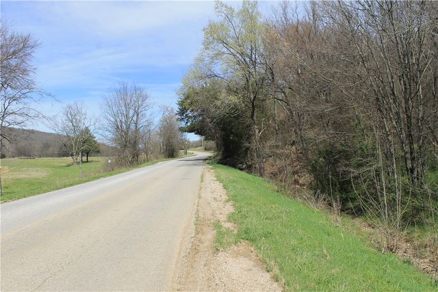 13184 Cove Creek North Road, Prairie Grove, AR 72753