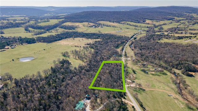 13184 Cove Creek North Road, Prairie Grove, AR 72753