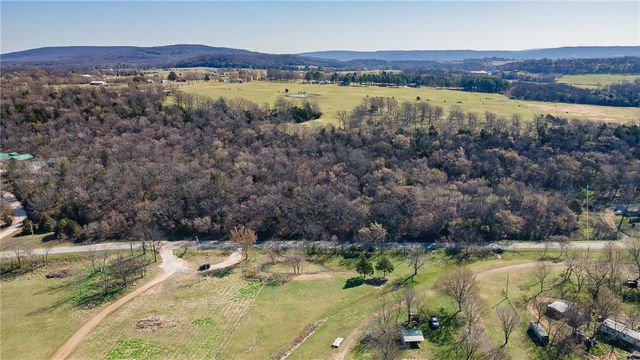 13184 Cove Creek North Road, Prairie Grove, AR 72753