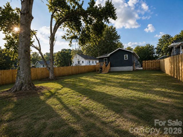 1906 Ashley Road, Charlotte, NC 28208