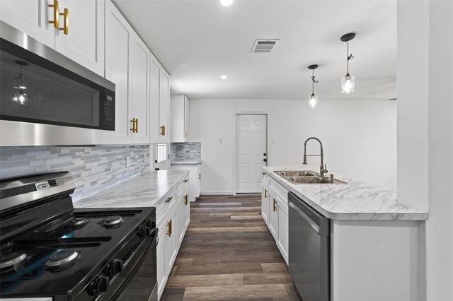 7338 Conley Street, Houston, TX 77021