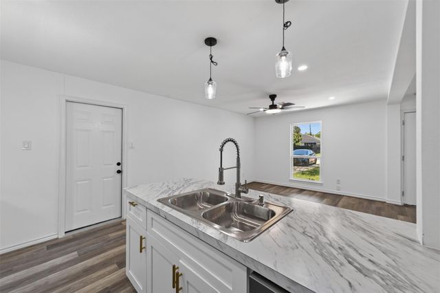 7338 Conley Street, Houston, TX 77021