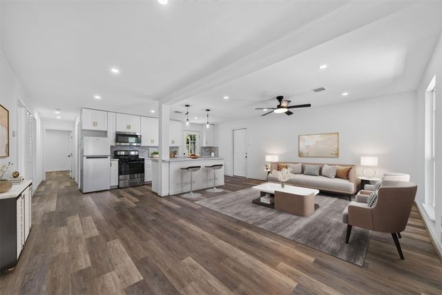 7338 Conley Street, Houston, TX 77021