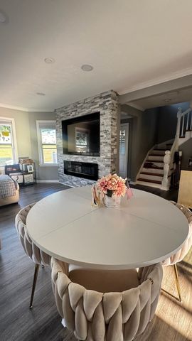328 Mechanic St, Marlborough, MA 01752