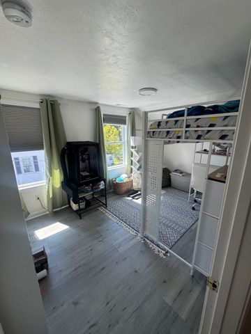 328 Mechanic St, Marlborough, MA 01752