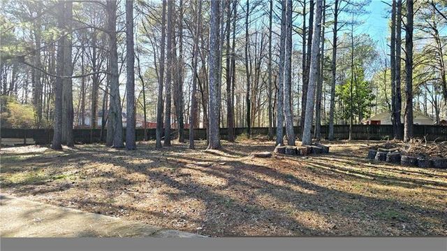 115 BOND Drive, Ellenwood, GA 30294