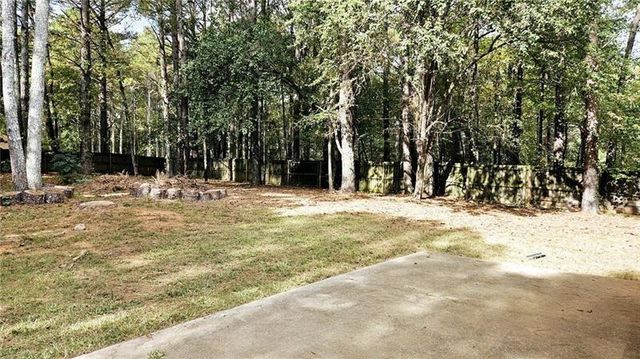 115 BOND Drive, Ellenwood, GA 30294