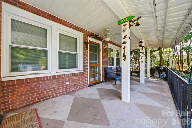 321 16th Avenue NW, Hickory, NC 28601