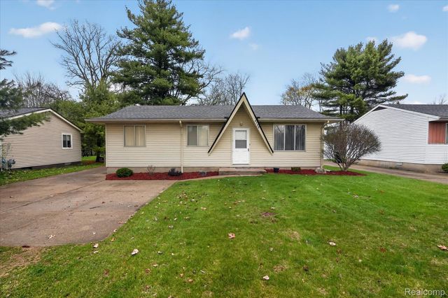 4739 Joan Lane, Hamburg Township, MI 48169