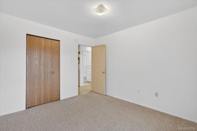 4739 Joan Lane, Hamburg Township, MI 48169