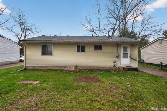 4739 Joan Lane, Hamburg Township, MI 48169