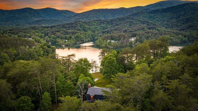 100 Lakeview Drive, Turtletown, TN 37391
