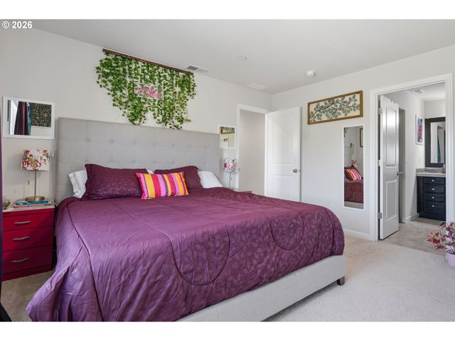 9225 N BOXWOOD St, Camas, WA 98607