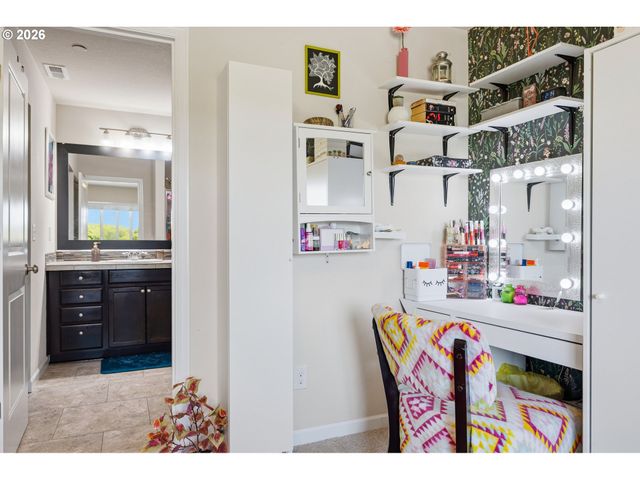 9225 N BOXWOOD St, Camas, WA 98607
