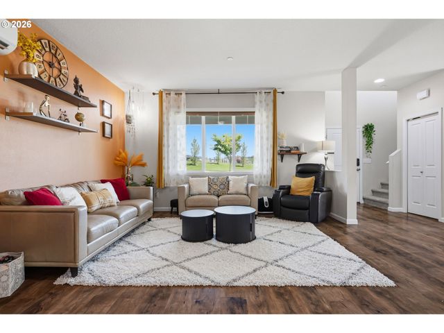 9225 N BOXWOOD St, Camas, WA 98607