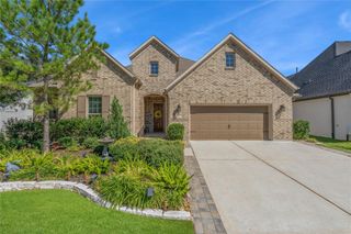 64 Venetia Grove Drive, Tomball, TX 77375
