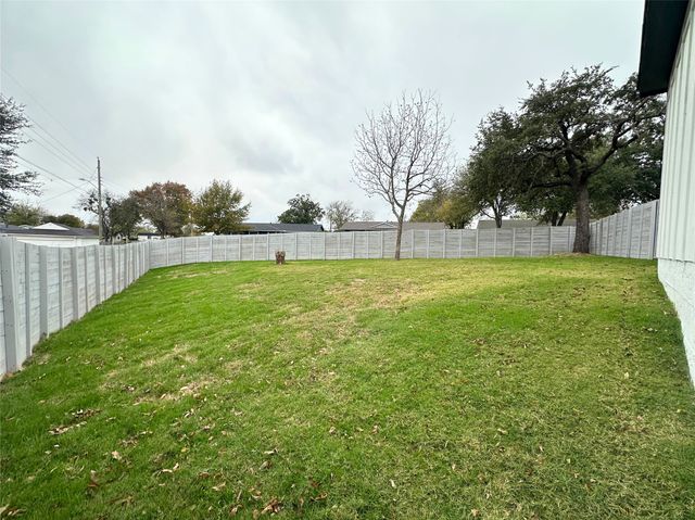12120 Dandridge Drive, Dallas, TX 75243