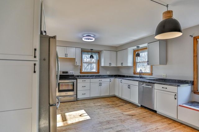 1009 N 7TH AVENUE, Wausau, WI 54401