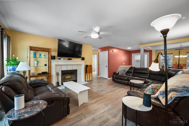 9568 Semaphore Court, West Chester, OH 45069