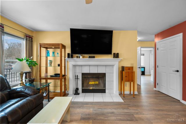 9568 Semaphore Court, West Chester, OH 45069