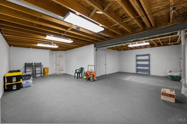 9568 Semaphore Court, West Chester, OH 45069