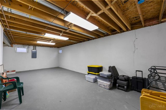 9568 Semaphore Court, West Chester, OH 45069