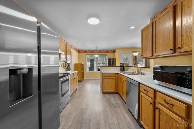 9568 Semaphore Court, West Chester, OH 45069