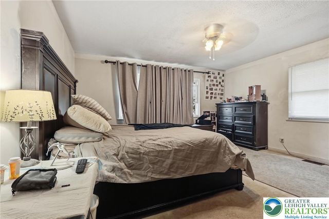 3044 Pennsylvania Street, South Whitehall Twp, PA 18104