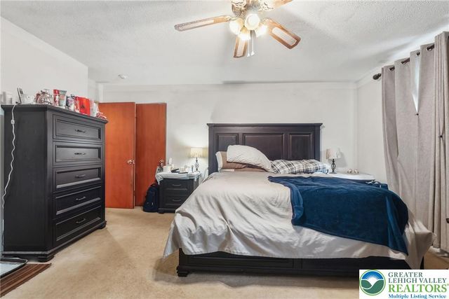3044 Pennsylvania Street, South Whitehall Twp, PA 18104